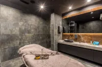Cora Hotel