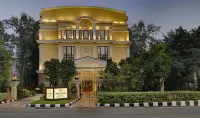 Mayfair Convention Hotels in 