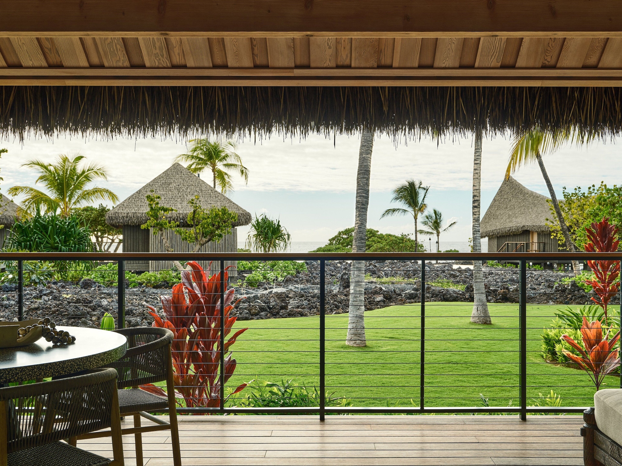 海景无障碍特大床房