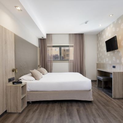 Interconnecting Room Hotel Civera Promo Code