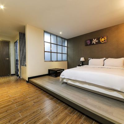 Standard Room A2 Hotel Designers Promo Code
