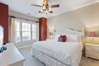 Elegant 3BR Condo at Magnolia Pointe