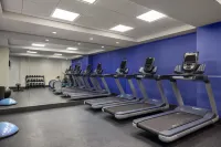 Holiday Inn Express & Suites Phoenix - Midtown by IHG