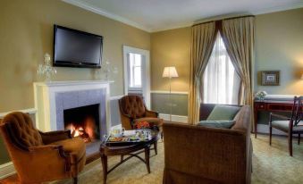 Waverley Inn Holiday Apartments - Housity