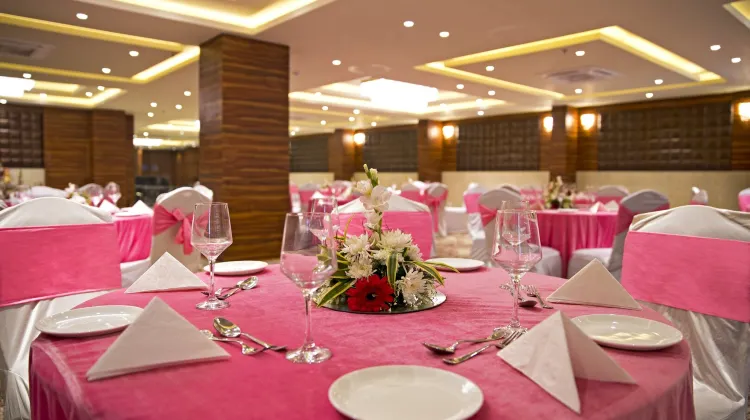 Regenta Central Noida Dining/Restaurant