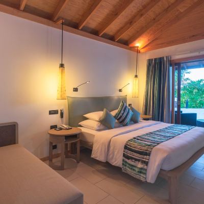 Beachfront Villa Vilamendhoo Island Resort & Spa Promo Code