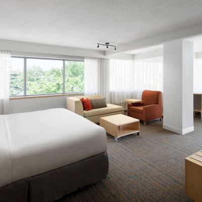 One Bedroom Club Corner Suite with Club Lounge Access Delta Hotels by Marriott Calgary South Promo Code