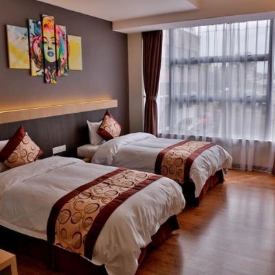 Bilik Kembar Mewah Kupon Lot 10 Boutique Hotel Kuching