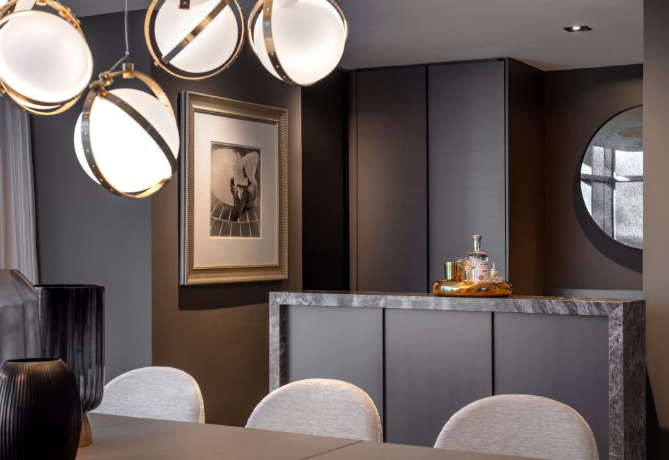 丽思卡尔顿套房