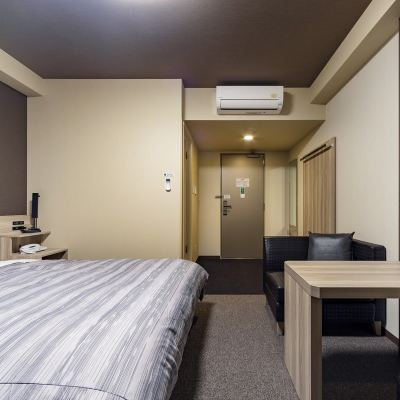ゲストルーム(セミダブル)(浴室) ホテルルートイン柏南 - 国道 16 号沿 - クーポン