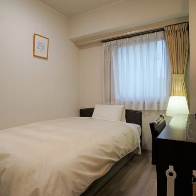 ゲストルーム(セミダブル)(喫煙) ホテルクラウンヒルズ富山 クーポン