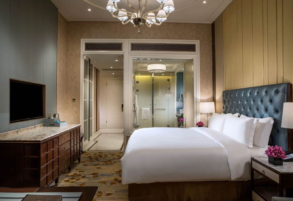 Sofitel Shanghai HongqiaoDeluxe Double Room