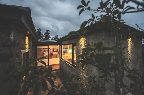 两卧室联排别墅