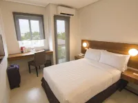 Mango Suites Cauayan Hotels in Cauayan