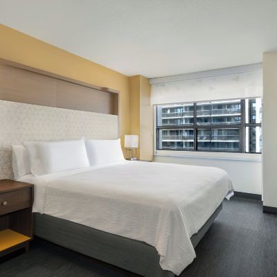 特大床套房 多倫多中心假日酒店優惠