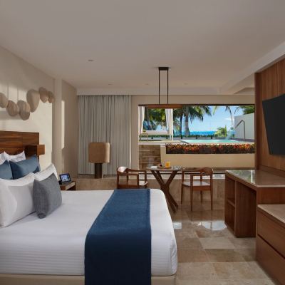 Preferred Club Honeymoon Suite Dreams Sands Cancun Resort & Spa - All Inclusive Promo Code