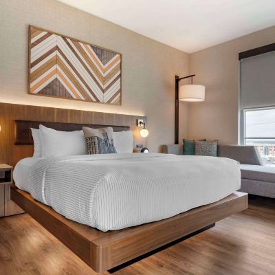 King Suite-Non-Smoking Cambria Hotel Columbia Downtown the Vista Promo Code