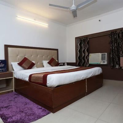 Deluxe Double Or Twin Room With City View Comfort Rooms Promo Code