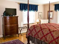 1810 Emerson House Bed & Breakfast - Adults Only Ξενοδοχεία στην πόλη Beloit