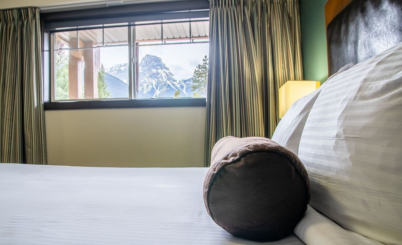 Cp两卧室+带书房， 两层