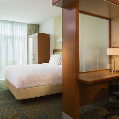 特大號床套房 - 帶梳化床 納什維爾範德比爾特/西區萬豪春丘酒店優惠