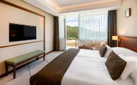 Hunguest Saliris โรงแรมใน