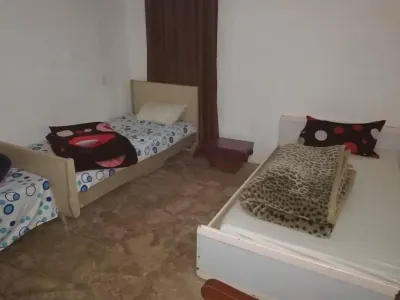 Trajan Guest House - Hostel Ξενοδοχεία στην πόλη 