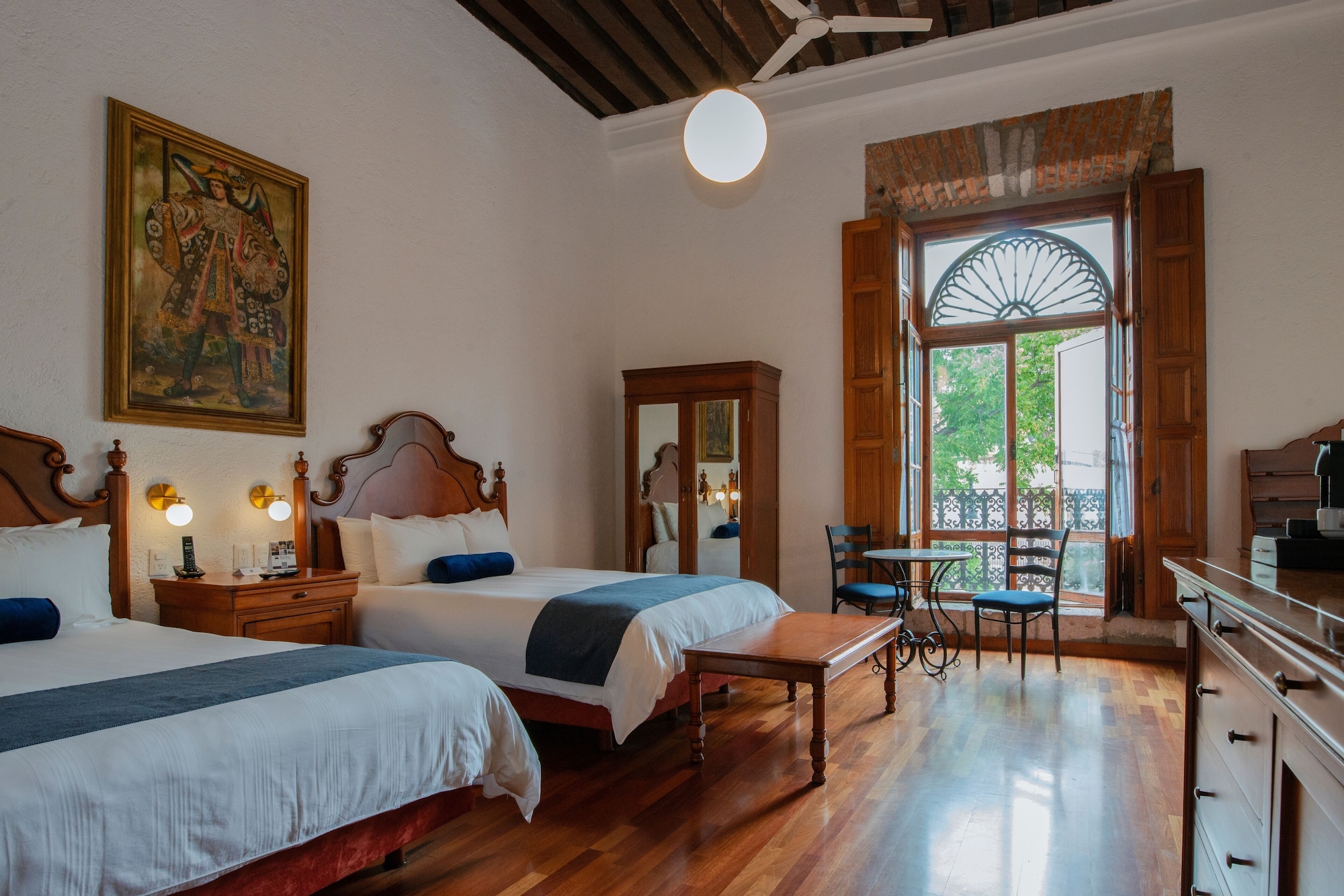 高级房， 2 张大床， 城市景观