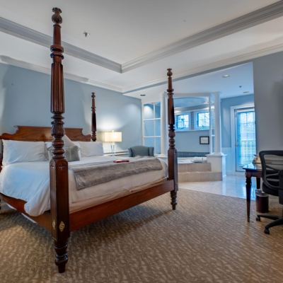 Suite Dan'l Webster Inn and Spa Promo Code