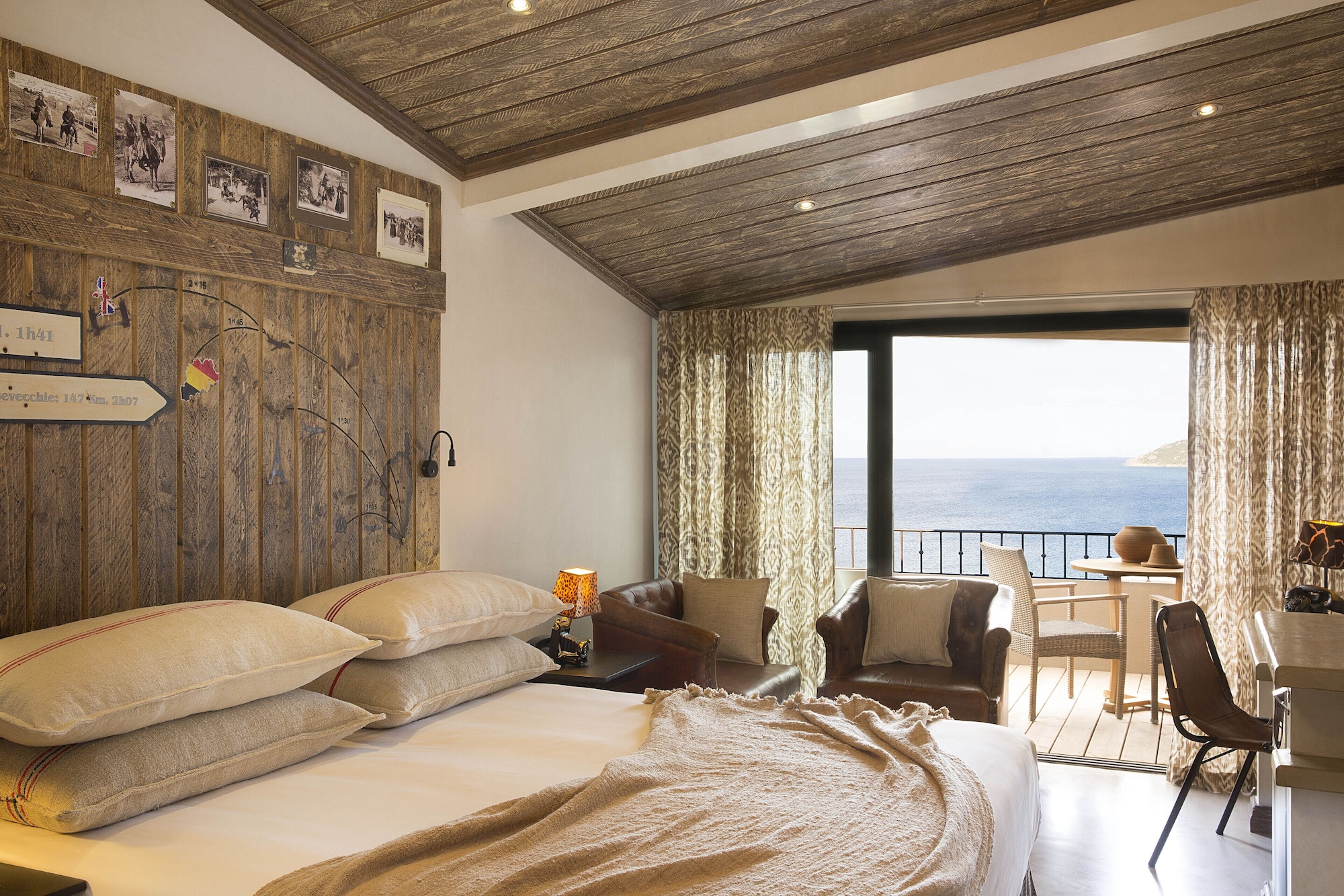 带露台及海景的高级间