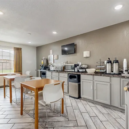 Red Lion Inn & Suites Olathe Kansas City