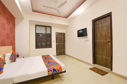 FabHotel Blue Stone Deluxe Room