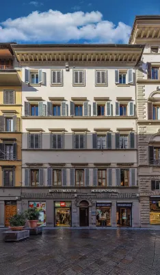 Hotel Maxim Axial