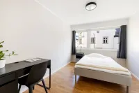 Centrally located in Kvadraturen with 3 large bedrooms with Parking space  호텔