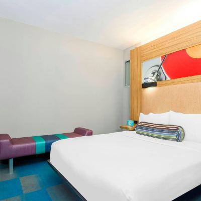 Queen Room with Transfer Shower - Mobility Accessible Aloft Harlem Promo Code