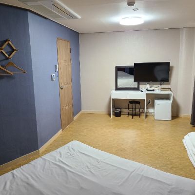 暖炕雙人床房 濟州奧拉斯泰飯店優惠