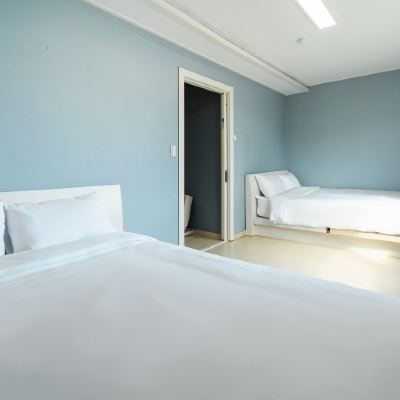 Room 401 (two beds, individual barbecue) 거제도 아쿠아리우스두모 (세스코안전펜션) 쿠폰