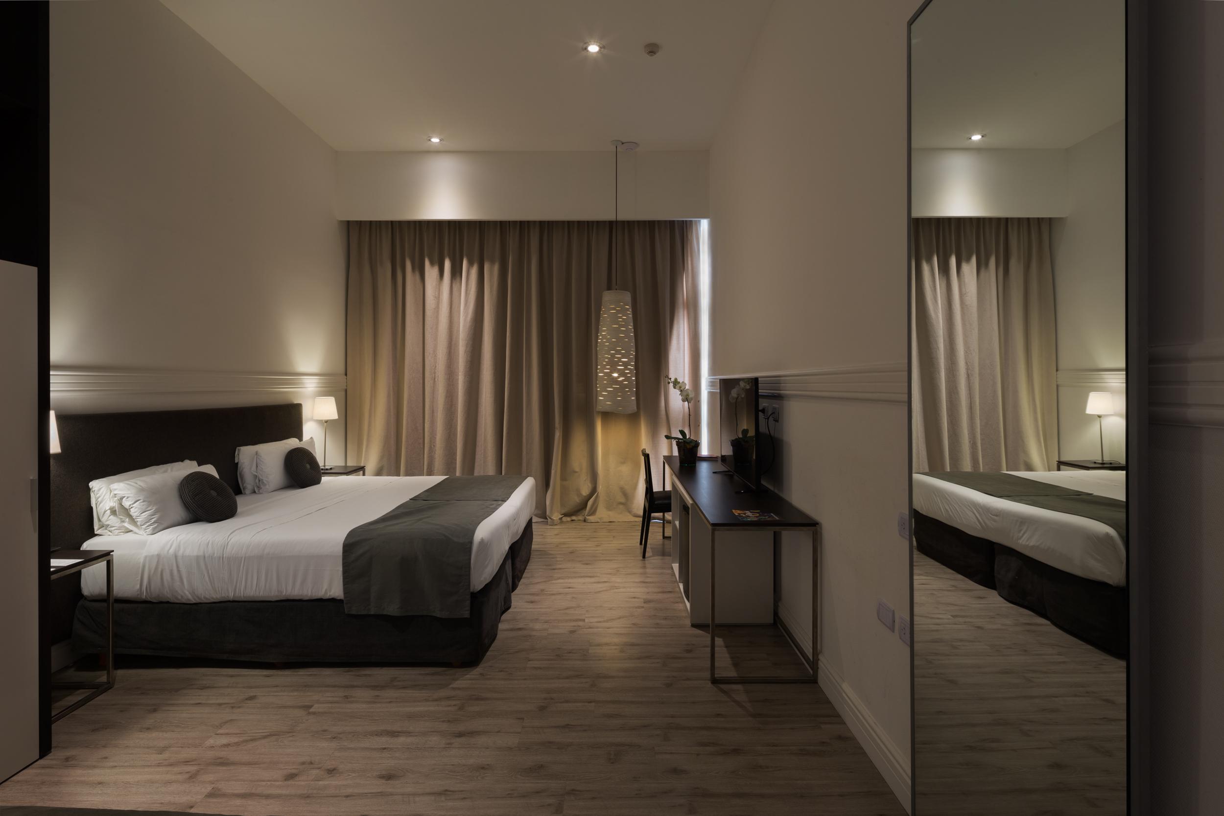 高级特大床房-禁烟