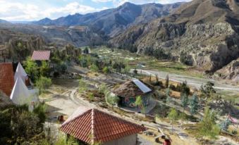 Colibrí Eco Lodge & Camping