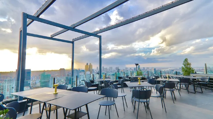 The Penthouse Residence 食事・レストラン