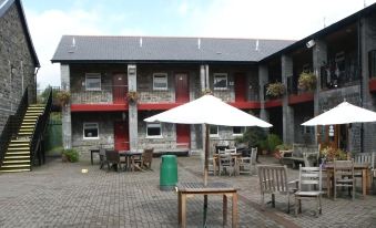 Dare Valley Accommodation - Housity
