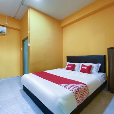 Bilik Deluxe Double Kupon OYO 90039 Coop Hotel Kangar