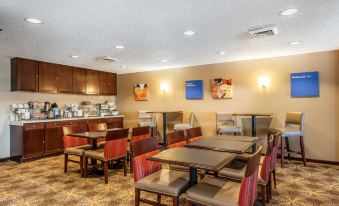 Comfort Inn Canton - Hall of Fame Hotel