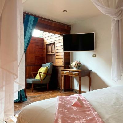 Deluxe Room Seven Senses Guesthouse Promo Code
