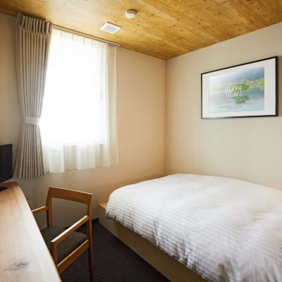 スタンダードジュニアダブルルーム ＨＯＴＥＬ　ＳＬＯＷ　ＶＩＬＬＡＧＥ（ホテル　スロー　ビレッジ） クーポン