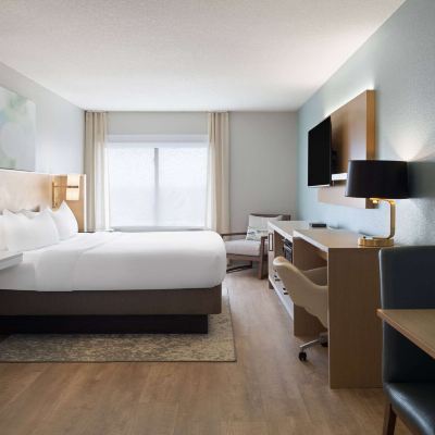 King Suite With Hot Tub-Non-Smoking Wyndham Garden Otsego-Minneapolis Promo Code