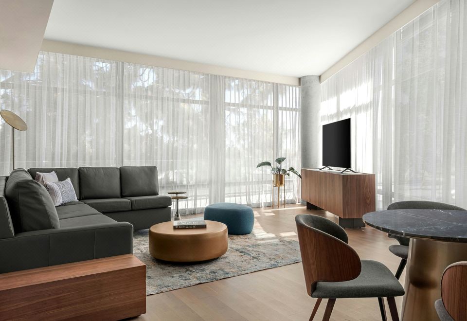 Tetra Hotel,  Autograph CollectionTetra King Suite