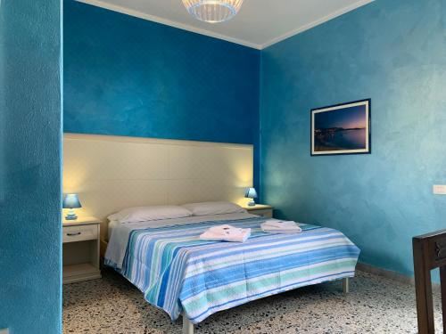 带海景的双人房