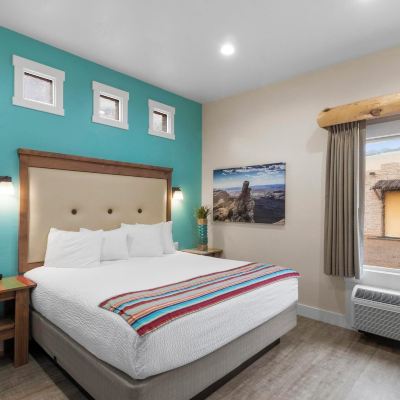 Luxury King Suite With Sofa Bed Bluff Dwellings Resort Promo Code