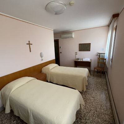 基礎雙人房-帶連通浴室 卡薩卡博爾魯特旅館優惠